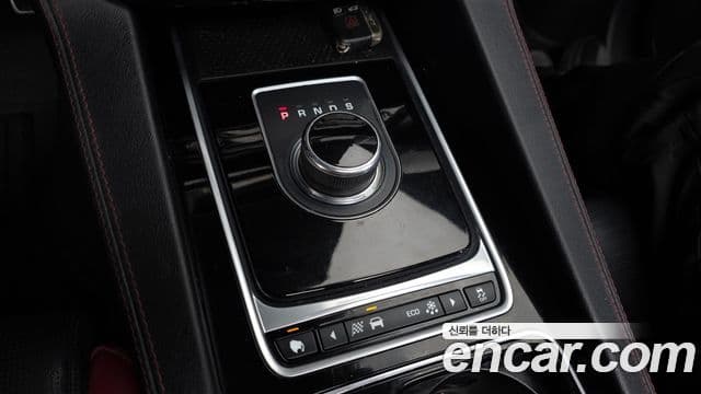 Jaguar F-PACE 30d S, 2017 9