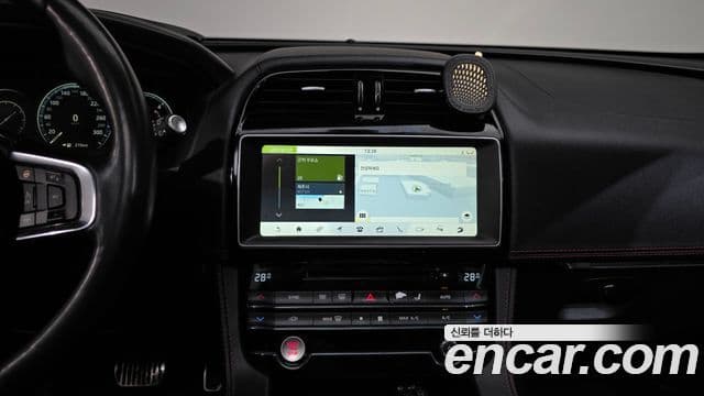 Jaguar F-PACE 30d S, 2017 14