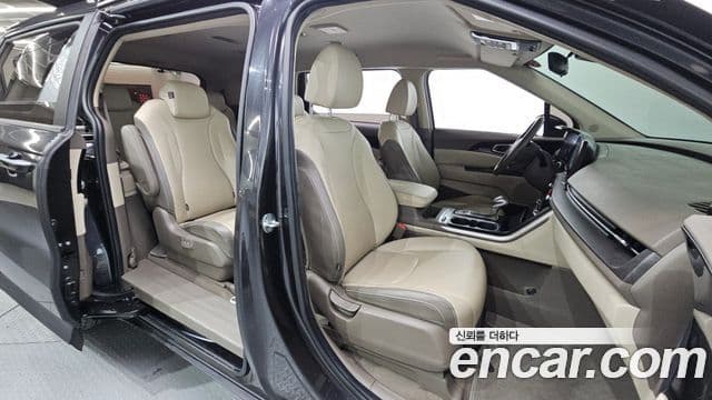 Kia Carnival 4세대 Prestige, 2022 11