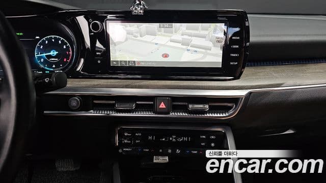 Kia K5 3세대 Signature, 2022 14