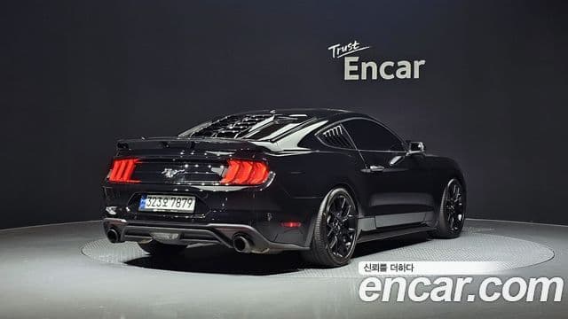 Ford Mustang купе, 2018 2