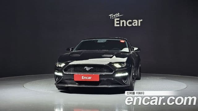 Ford Mustang купе, 2018 3