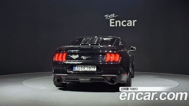 Ford Mustang купе, 2018 4