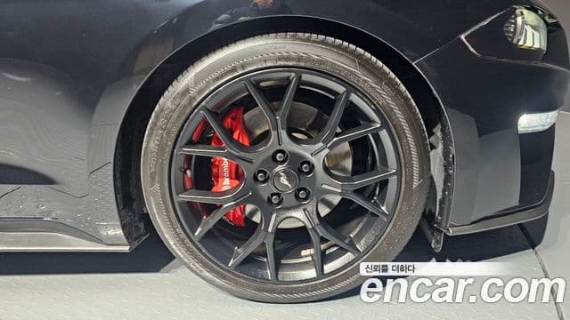 Ford Mustang купе, 2018 все фото