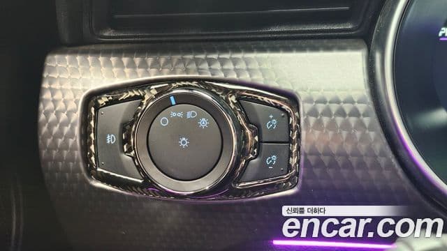 Ford Mustang купе, 2018 16