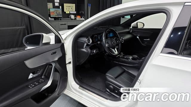 Mercedes-Benz A-класс W177 A220 хэтчбек, 2022 10