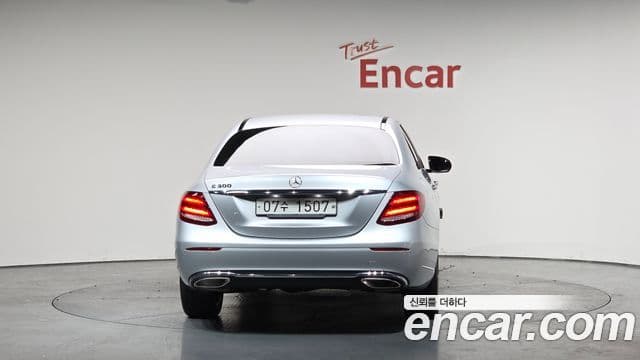 Mercedes-Benz E-класс W213 Exclusive, 2018 4