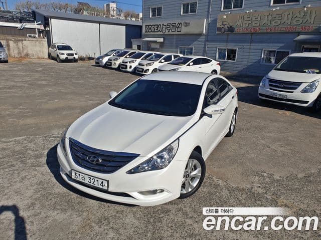 Hyundai YF Sonata LPI Premier(для людей с инвалидностью), 2011 4