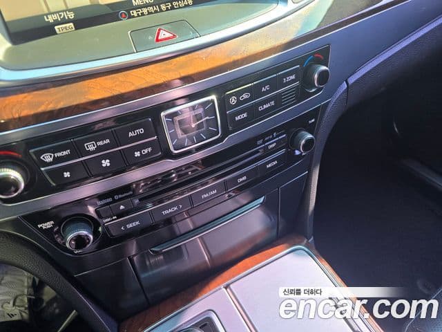 Hyundai Equus(новый кузов / новое поколение) Exclusive, 2013 13