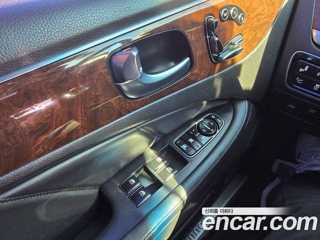 Hyundai Equus(новый кузов / новое поколение) Exclusive, 2013 15