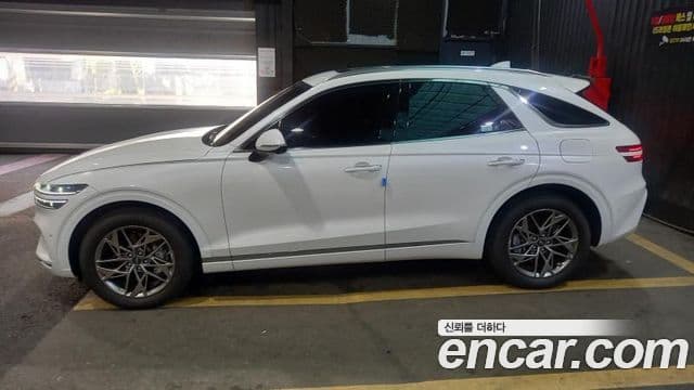 Genesis GV70, 2024 4