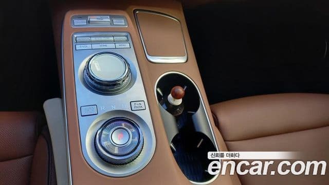 Genesis GV70, 2024 8