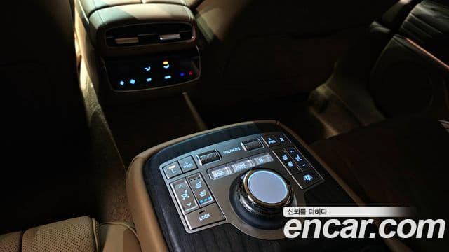 Genesis G80 (RG3) бензин 3.5 турбо AWD, 2025 17