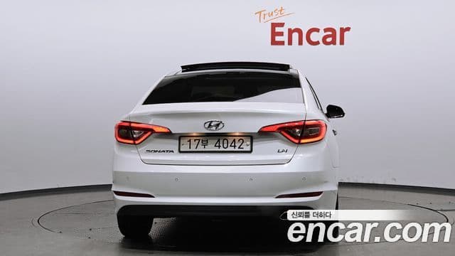 Hyundai LF Sonata LPI Modern(для людей с инвалидностью), 2015 4