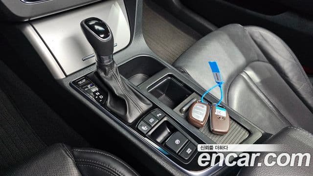 Hyundai LF Sonata LPI Modern(для людей с инвалидностью), 2015 9