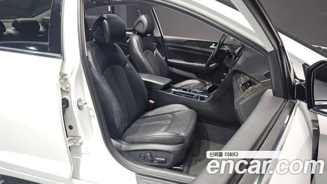 Hyundai LF Sonata LPI Modern(для людей с инвалидностью), 2015 10