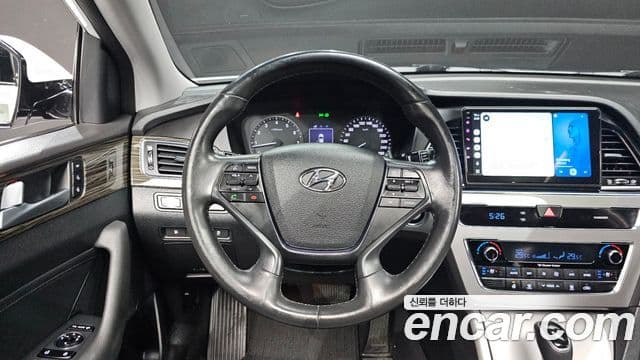 Hyundai LF Sonata LPI Modern(для людей с инвалидностью), 2015 13