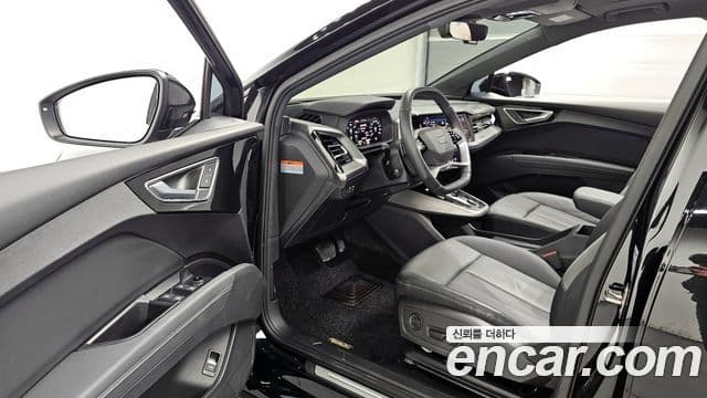 Audi Q4 e-Tron (F4) Premium, 2023 12