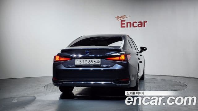 Lexus ES300h 7세대 Executive, 2022 4