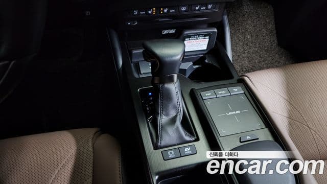Lexus ES300h 7세대 Executive, 2022 9