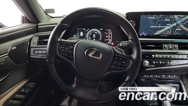 Lexus ES300h 7세대 Executive, 2022 13