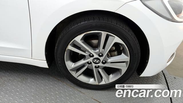 Hyundai Avante AD 1.6 GDI Value Plus, 2018 все фото