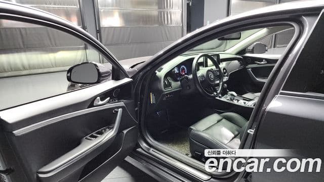 Kia 스팅어 Platinum, 2018 10