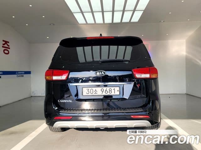Kia All New Carnival Luxury, 2018 2
