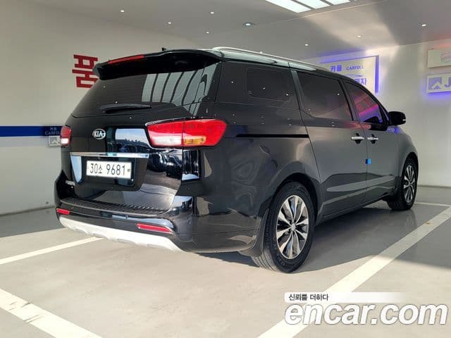 Kia All New Carnival Luxury, 2018 4