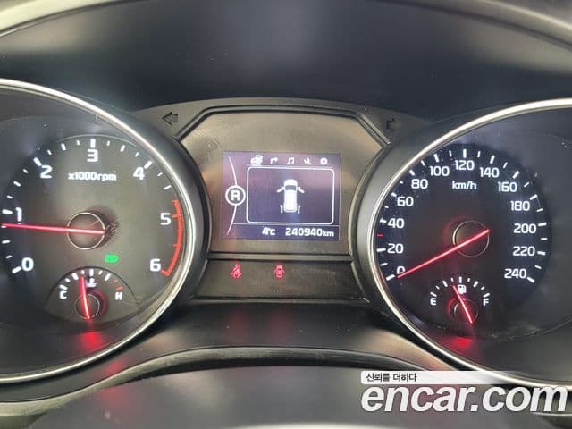 Kia All New Carnival Luxury, 2018 17