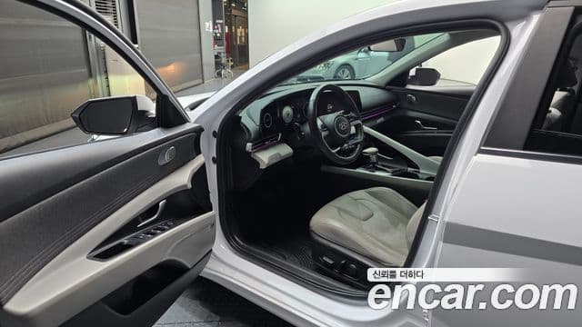 Hyundai Avante (CN7) Inspiration, 2021 10