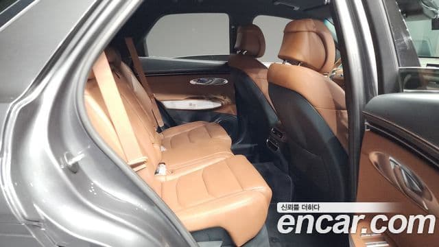 Genesis GV70, 2022 12