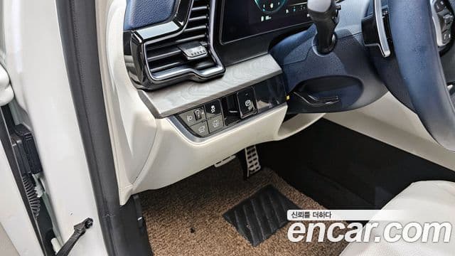 Kia Sportage 5세대 гибрид Signature Gravity 2WD, 2023 16