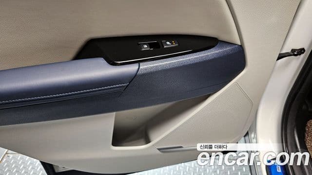 Kia Sportage 5세대 гибрид Signature Gravity 2WD, 2023 18