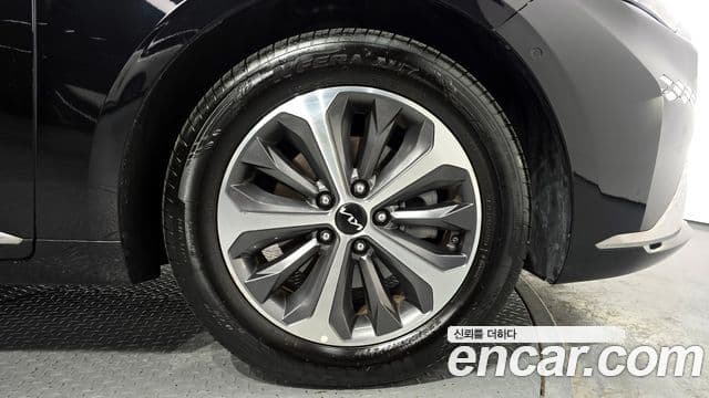 Kia K8 гибрид Noblesse, 2024 все фото