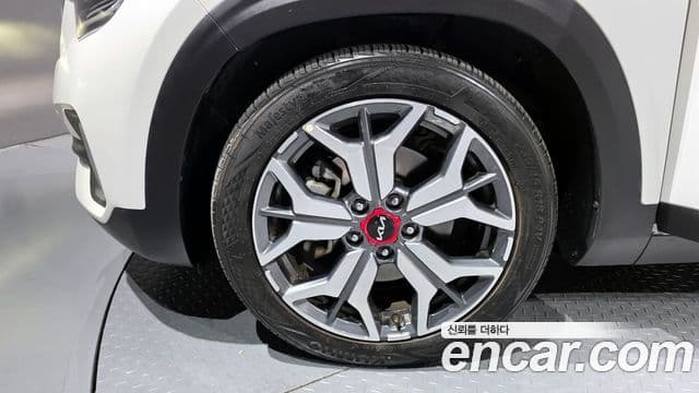 Kia Seltos Signature, 2023 все фото