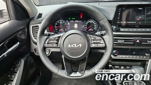 Kia Seltos Signature, 2023 13