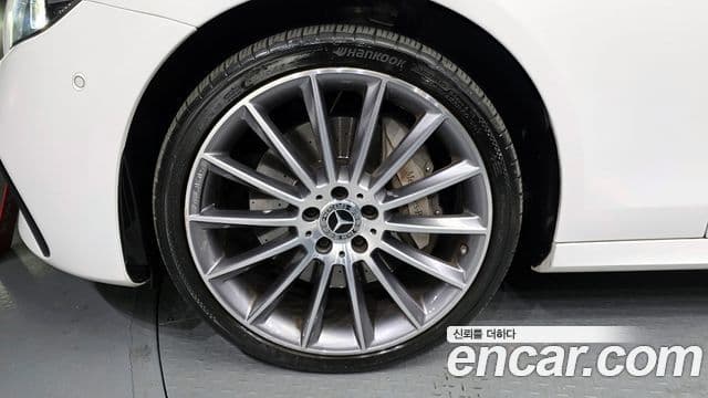 Mercedes-Benz E-класс W213 AMG Line, 2022 все фото