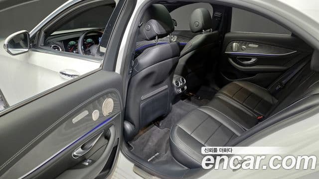 Mercedes-Benz E-класс W213 AMG Line, 2022 11
