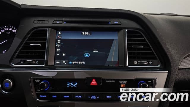 Hyundai LF Sonata Premium, 2017 17