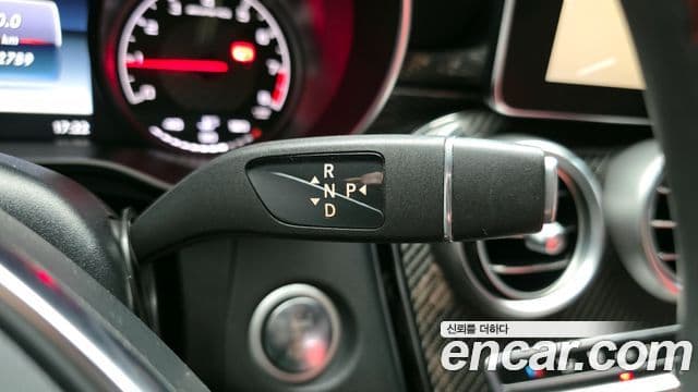 Mercedes-Benz C-класс W205 C63 AMG купе, 2017 9