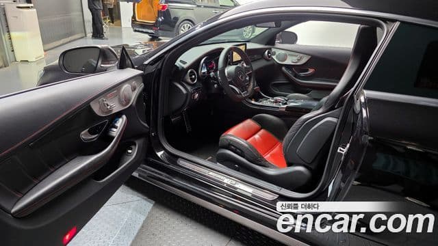 Mercedes-Benz C-класс W205 C63 AMG купе, 2017 10