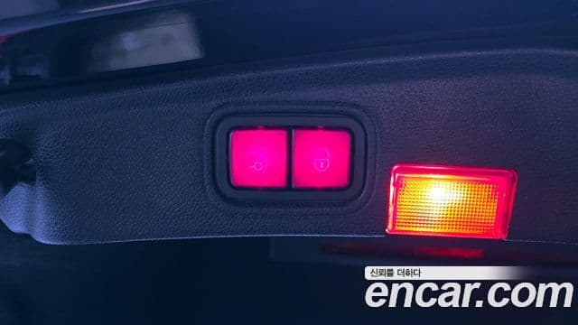 Mercedes-Benz C-класс W205 C63 AMG купе, 2017 19