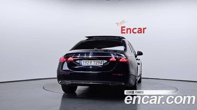 Mercedes-Benz E-класс W214 Exclusive, 2024 4