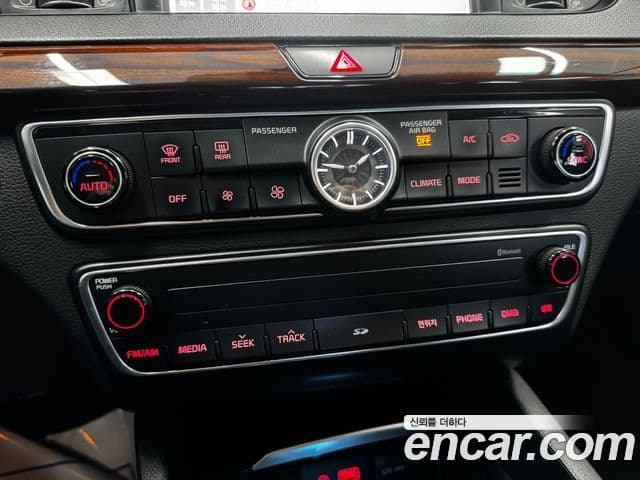 Kia All New K7 Prestige, 2016 15