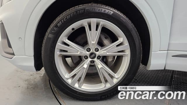 Audi Q8 (4M) Premium, 2023 все фото