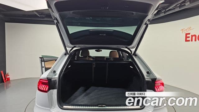 Audi Q8 (4M) Premium, 2023 20