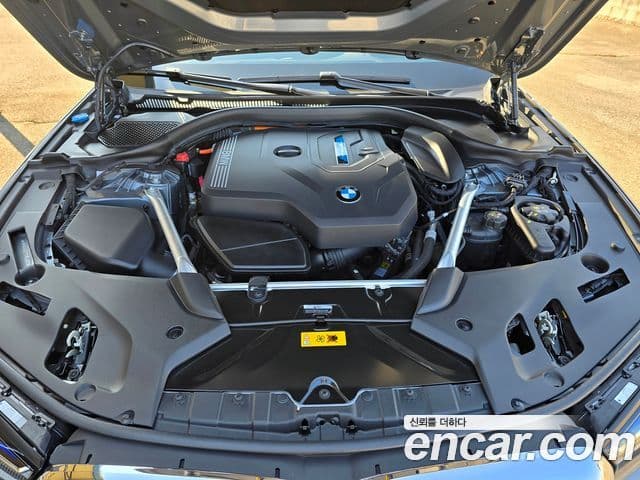 BMW 5시리즈 (G30) 530e M Sport, 2023 все фото