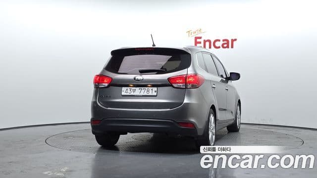 Kia All New Carens Prestige, 2014 4