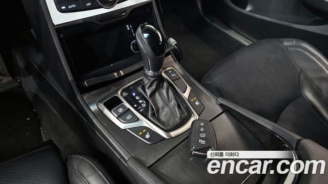 Hyundai Grandeur HG гибрид Premium, 2015 9